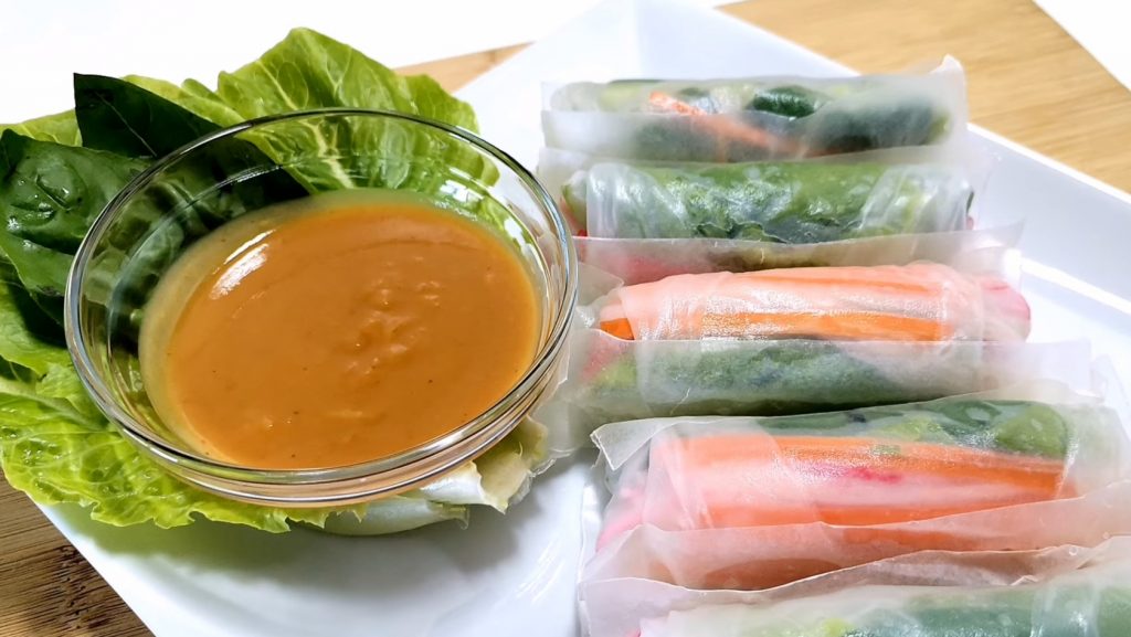 https://recipes.net/wp-content/uploads/2022/04/Fresh-Spring-Rolls-with-Peanut-Sauce-Recipe-1024x577.jpg