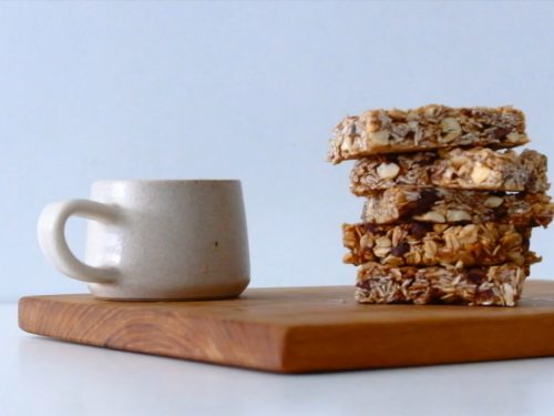 Honey-Sweetened Almond Chocolate Chip Granola Bars Recipe