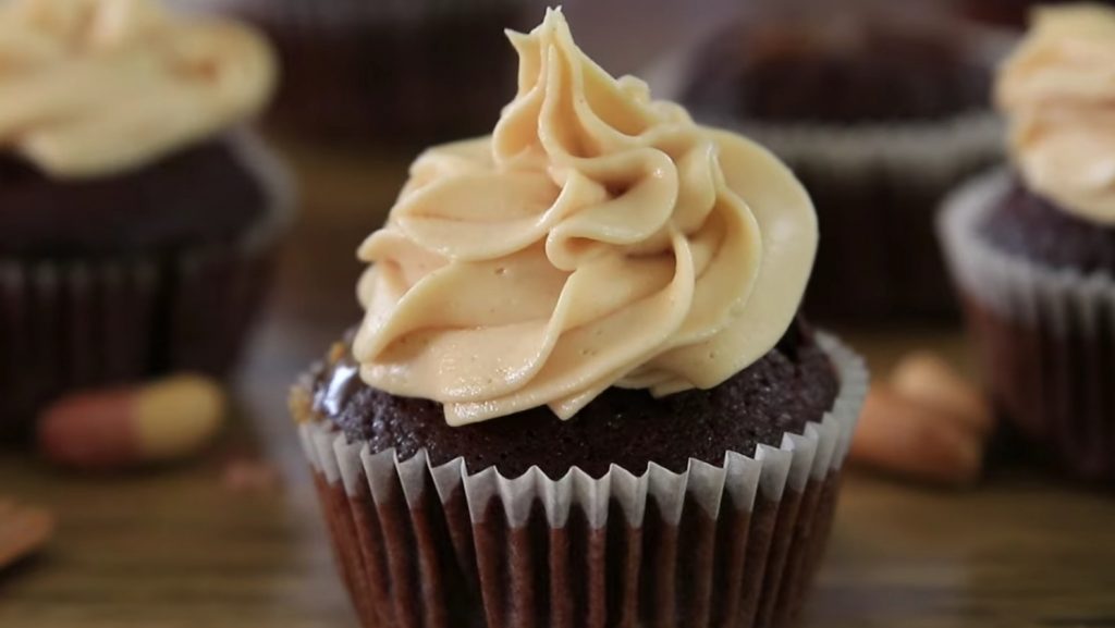 Chocolate Peanut Butter Frosting Recipe: How to Make It
