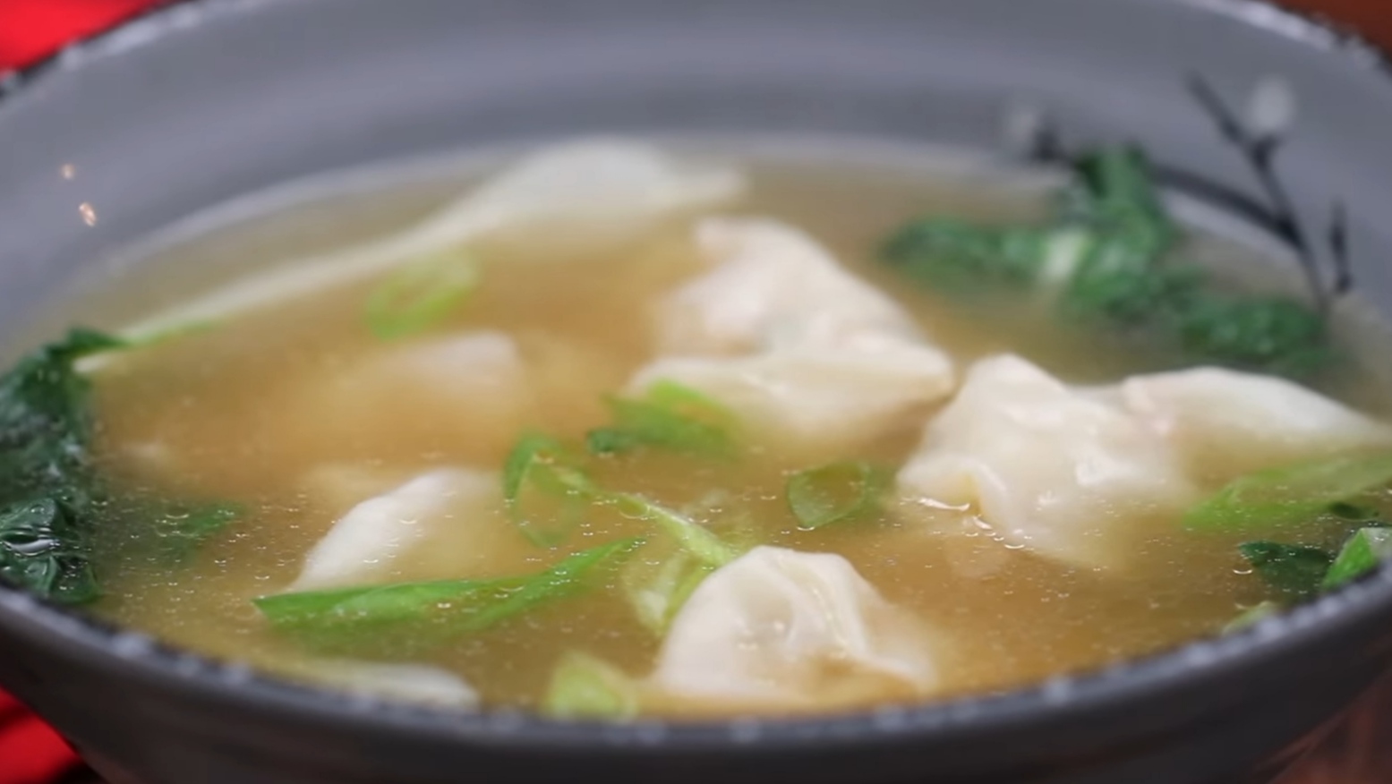 https://recipes.net/wp-content/uploads/2022/04/Unwrapped-Wonton-Soup-Recipe.jpg