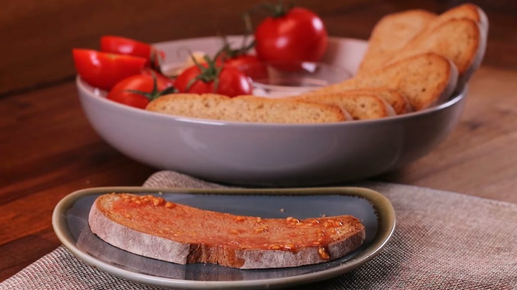 Catalan Tomato Bread (Pa Amb Tomàquet) Recipe