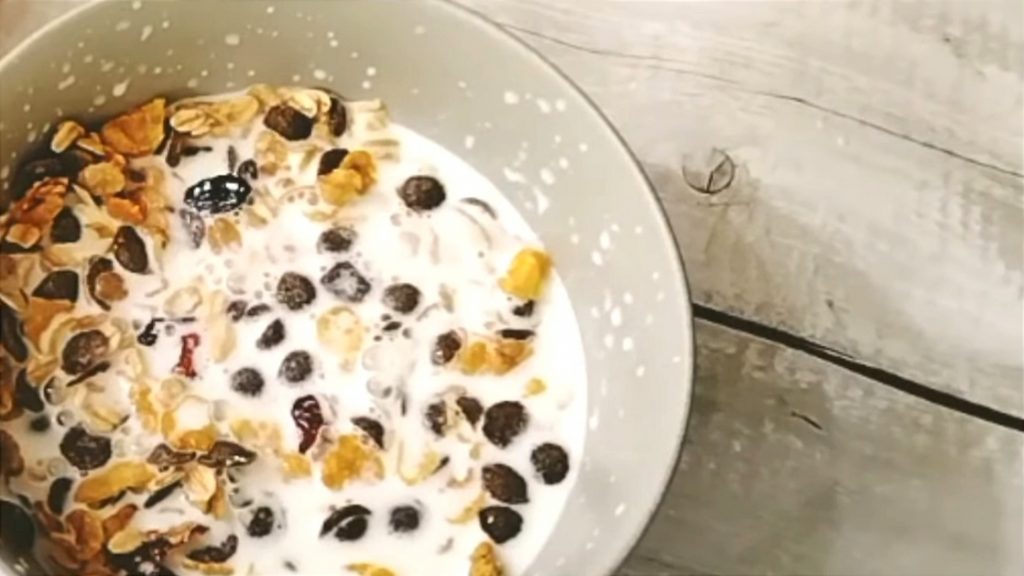 Cherry Pecan Muesli Recipe