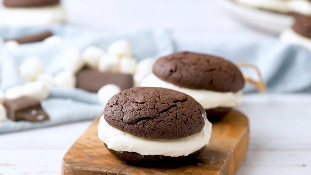 How to make chocolate whoopie pies