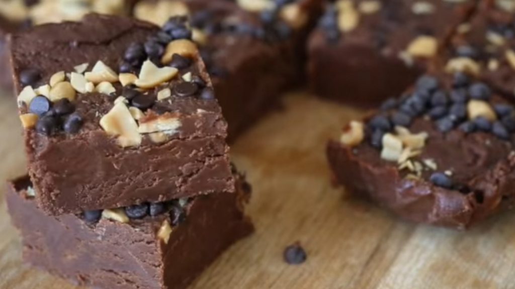 Easy Chocolate Peanut Butter Fudge Recipe