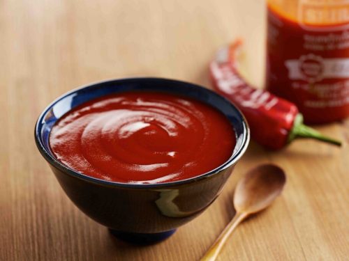 A bowl of sriracha sauce