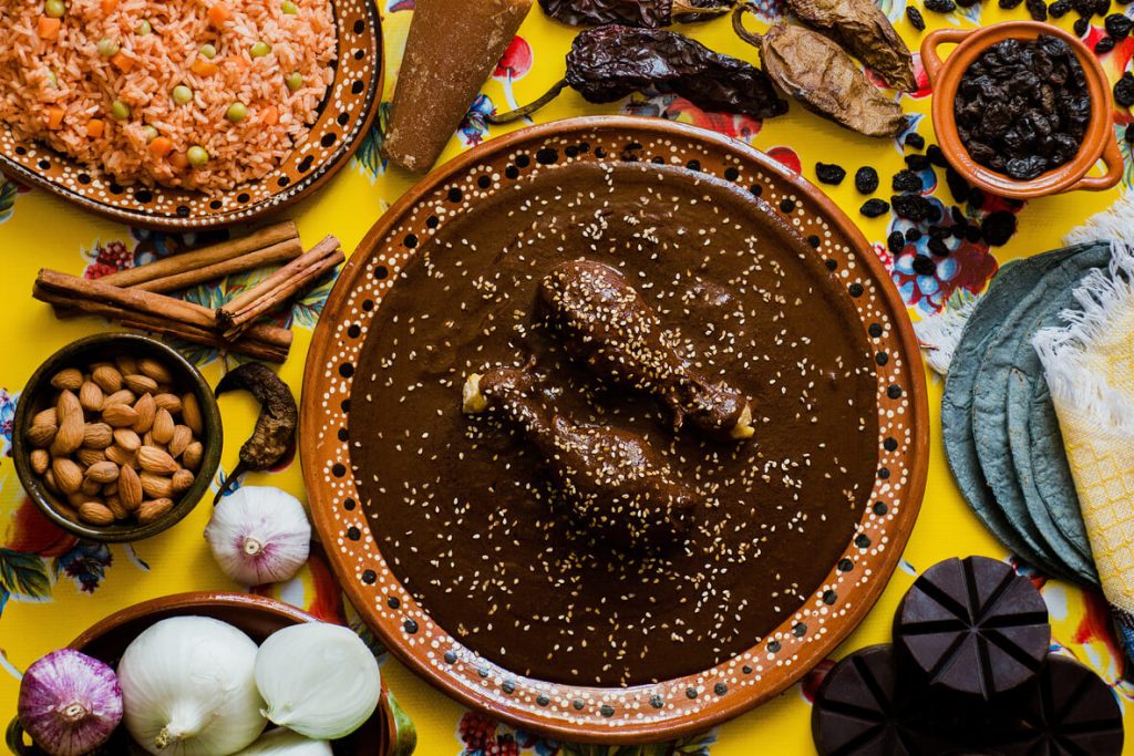 traditional mexican food mole