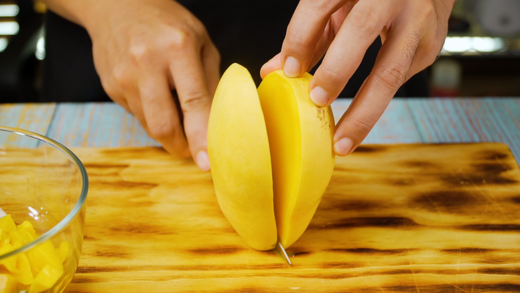 How To Cut A Mango With Video Guide Recipes How To Cut A Mango With Video Guide Recipes