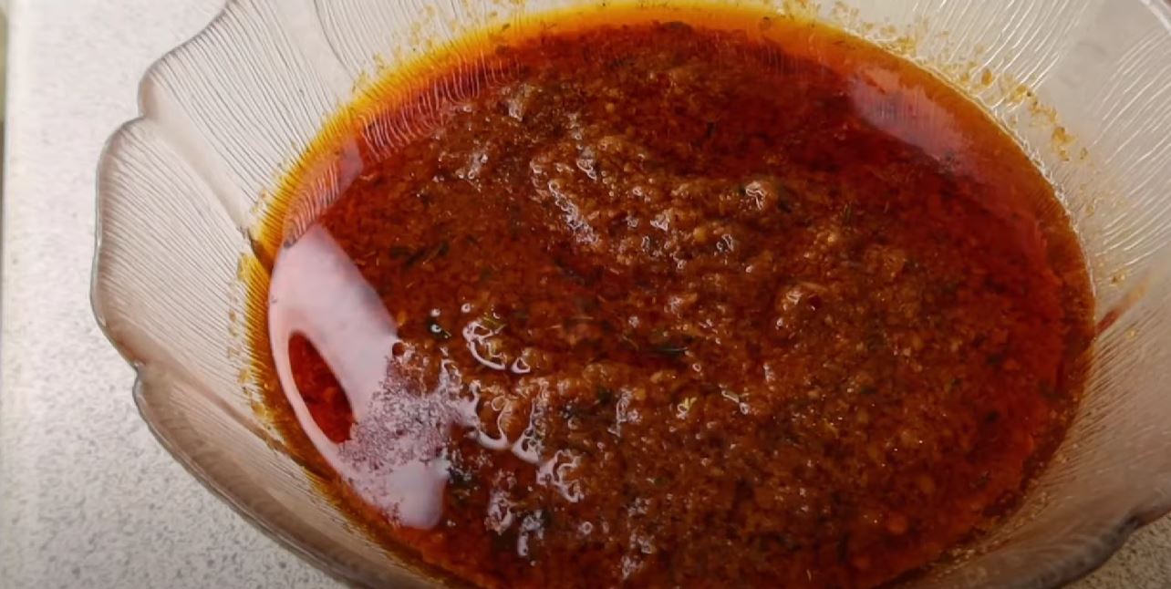https://recipes.net/wp-content/uploads/2022/06/seafood-boil-sauce-recipe.jpg