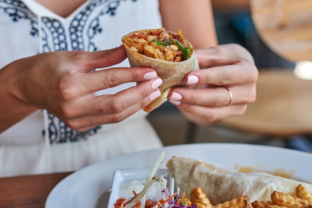 how to eat tacos and burritos