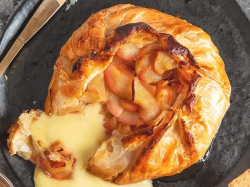 Baked-Apple-and-Honey-Brie-Recipe-for-Rosh-Hashanah-Recipe