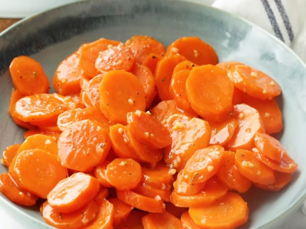 Caraway-and-Honey-Glazed-Carrots-Recipe
