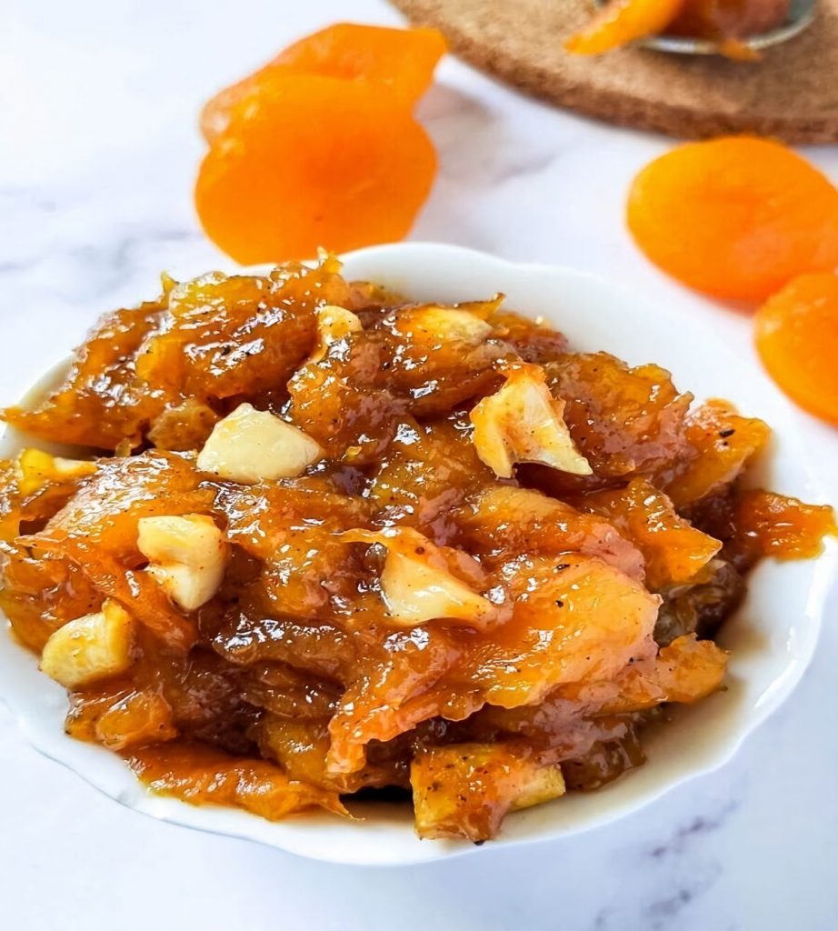 Cardamom-and-Apricot-Chutney-Recipe