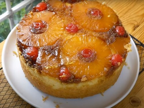 Crockpot-Pineapple-Upside-Down-Cake-Recipe