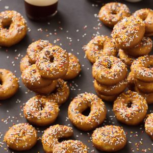 Dunkin Donuts Munchkins
