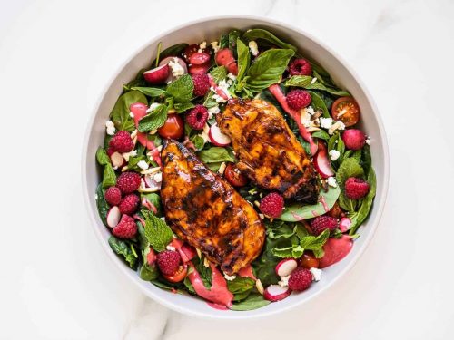 Easter-Salad-with-Grilled-Chicken-and-Raspberries-Recipe