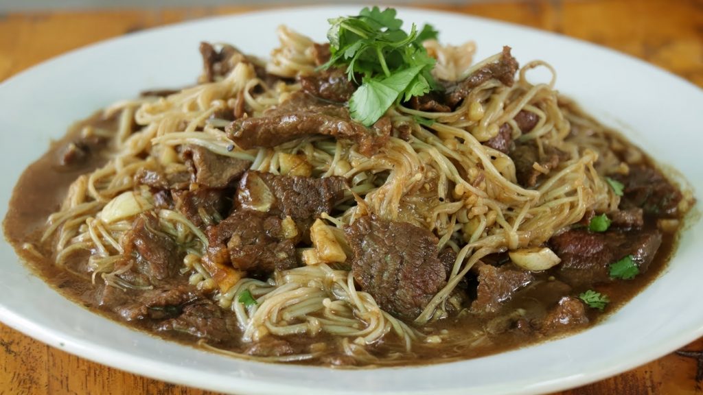 Enoki Mushroom and Beef Stir-Fry Recipe