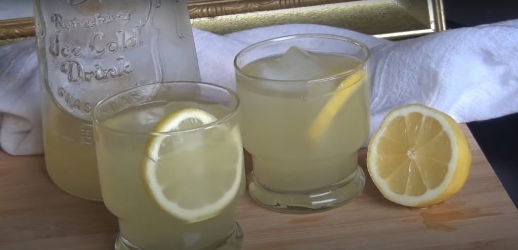 Hot Dog on a Stick's Lemonade Recipe