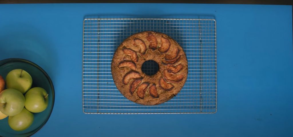 Rosh-Hashanah-Apple-Cake-Recipe