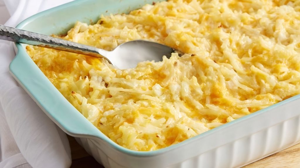Thanksgiving-Cheesy-Potato-Casserole-Recipe