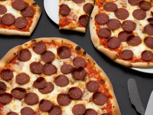 Toppers Pizza's Pepperoni Pizza Recipe