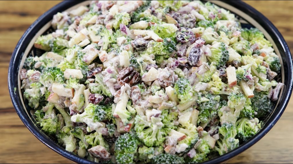 Winter-Broccoli-Salad-Recipe