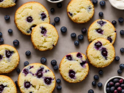 Blueberry Lemon Cakes with Cheesecake Topping