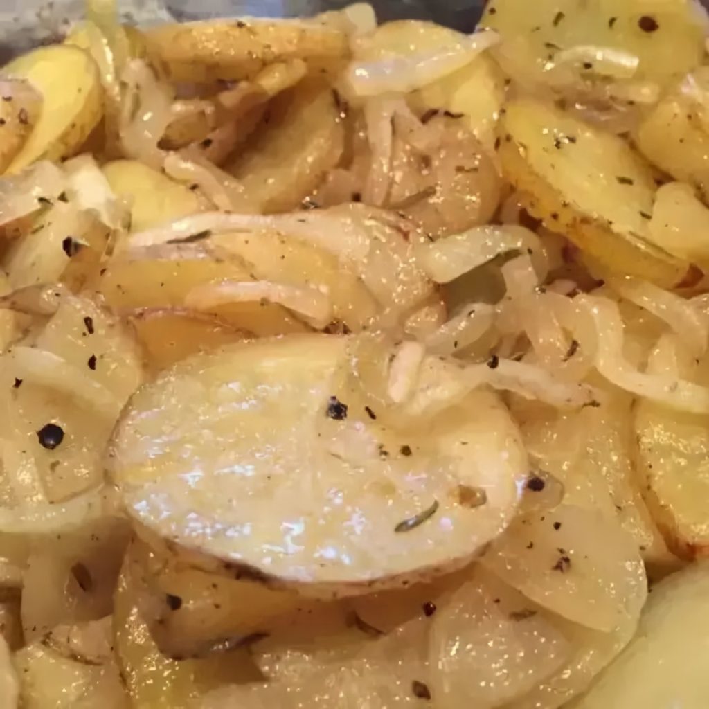 Candie's Easy Potato and Onion Dish