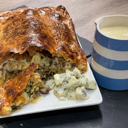 Chestnut, spinach & blue cheese en croûte Recipe