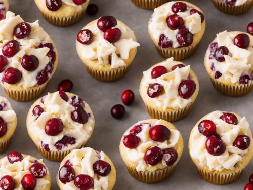 Cranberry Ripple Cheese-Cupcakes