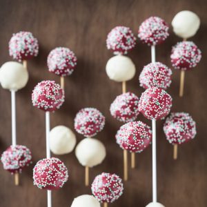 Easiest Cake Pops Ever