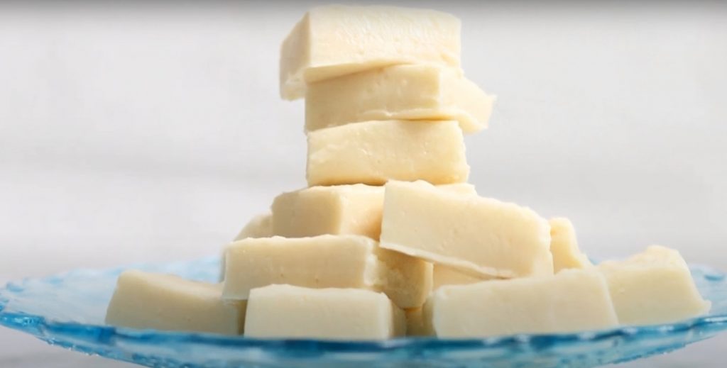 Easy Creamy Vanilla Fudge Recipe