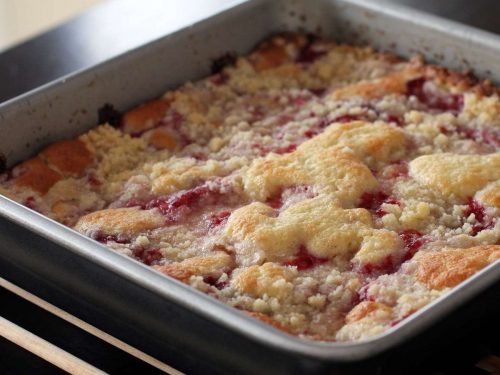 Fresh Strawberry Coffee Cake