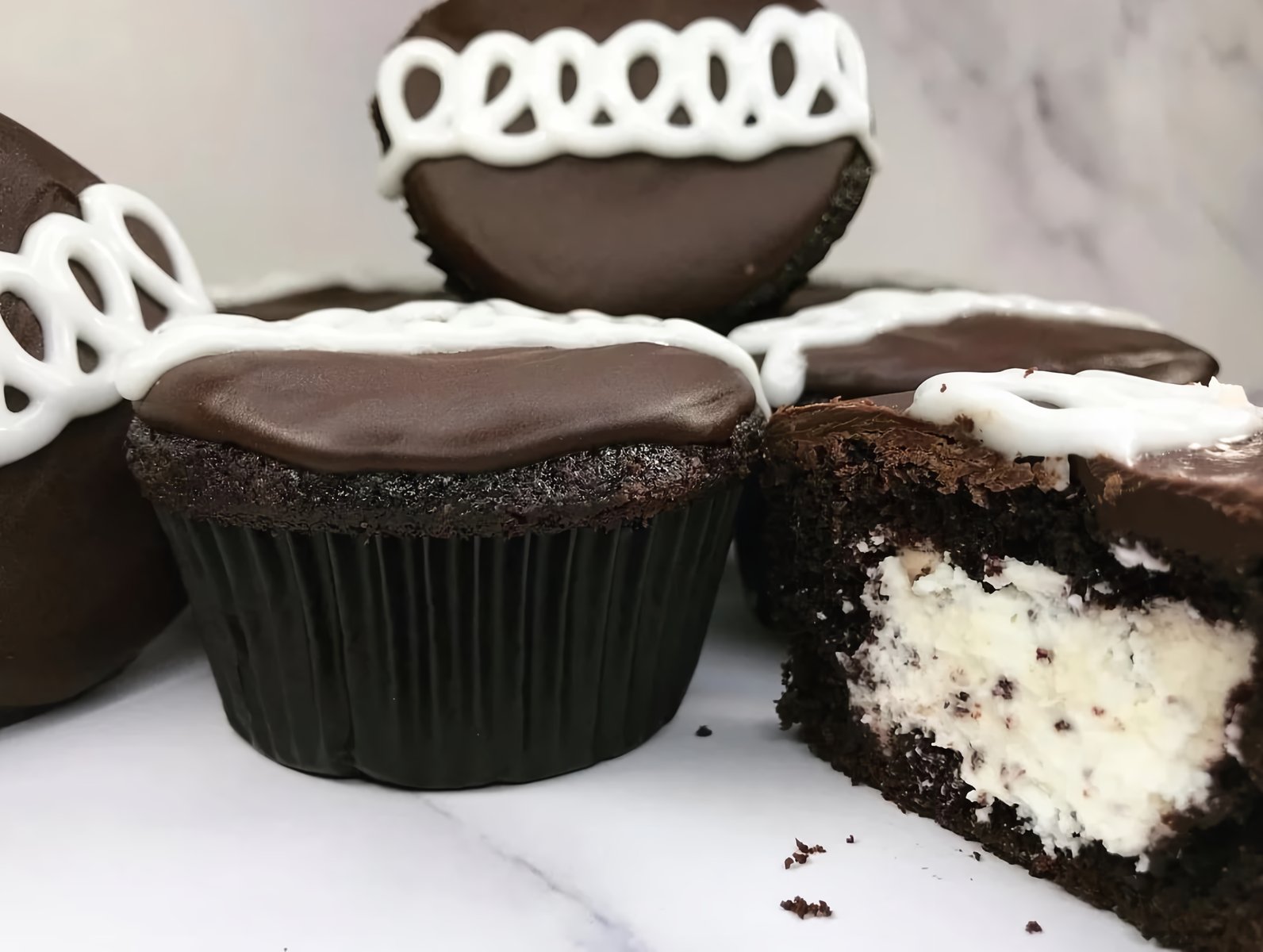 Homemade Hostess Cupcakes