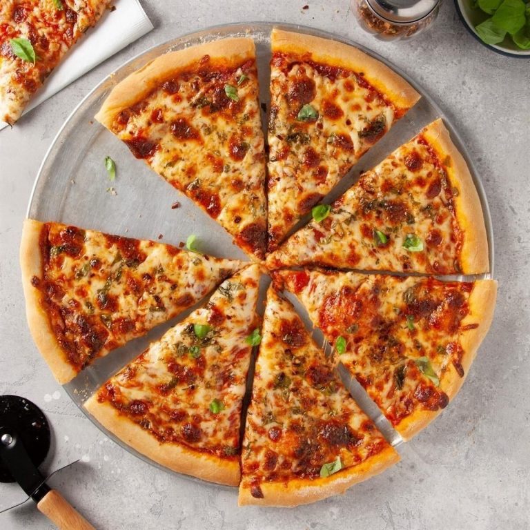 What Is New York-Style Pizza? - Recipes.net