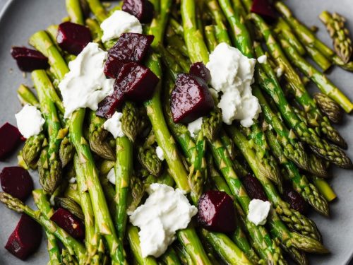 Pan-fried & raw asparagus with goat's curd & beetroot