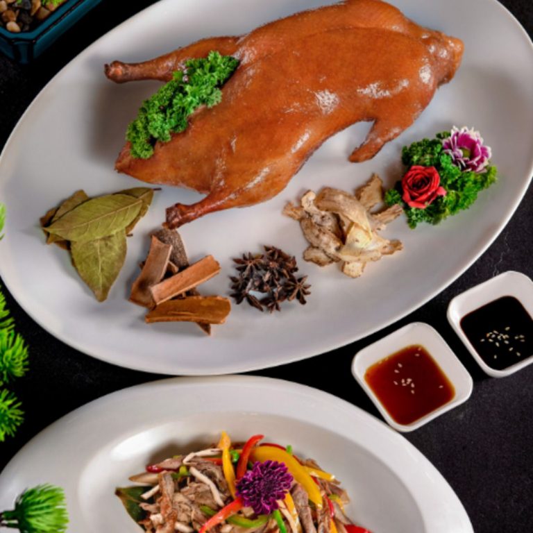 How To Eat Peking Duck Pancakes - Recipes.net