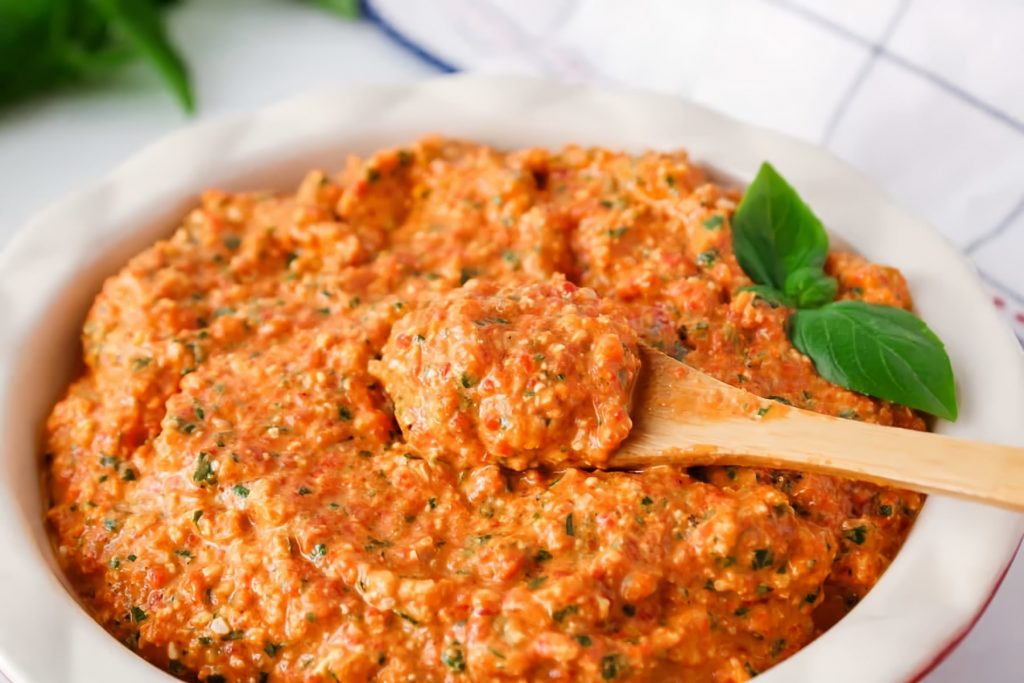 Roasted Red Pepper & Pesto Dressing