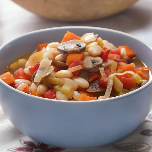 Runner beans & charred leeks with vinaigrette Recipe
