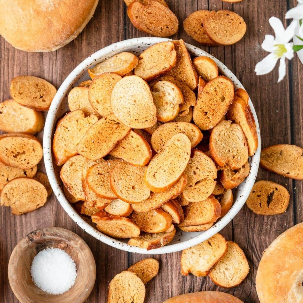 Salt and Garlic Bagel Chips Recipe