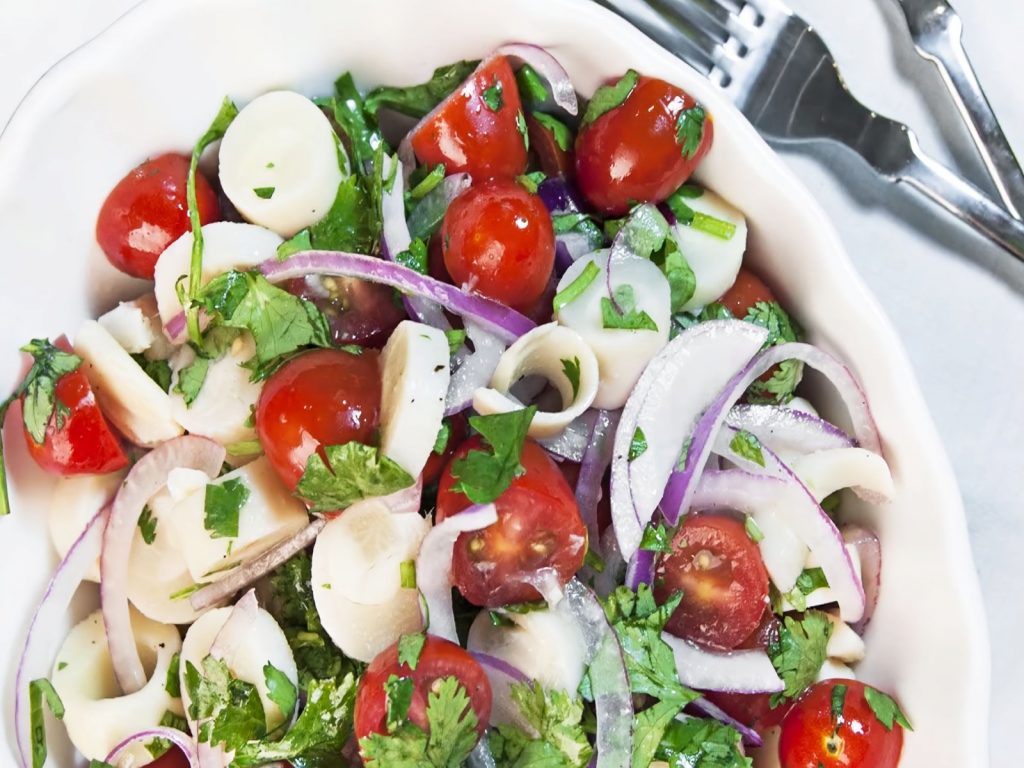 Simple Heart of Palm & Tomato Salad