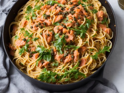 Spaghetti with hot-smoked salmon, rocket & capers