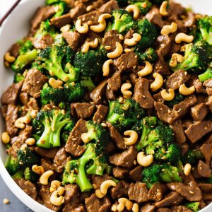 Stir-fried Beef with Cashews and Broccoli
