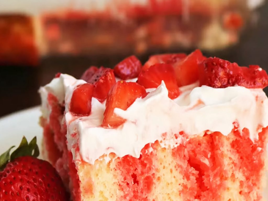Strawberry Cake with Jell-O