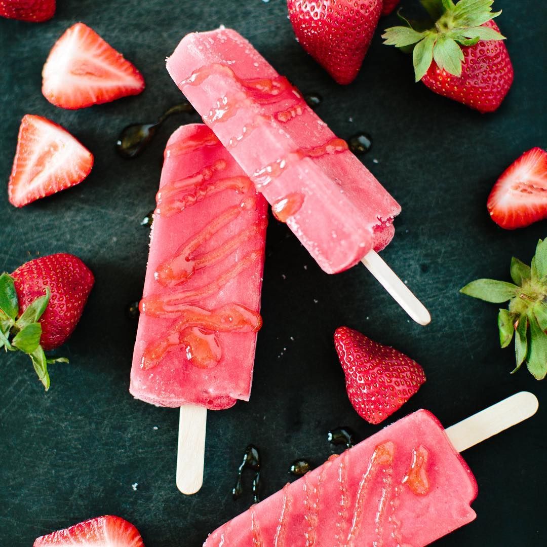 Strawberry Greek Yogurt Lollies