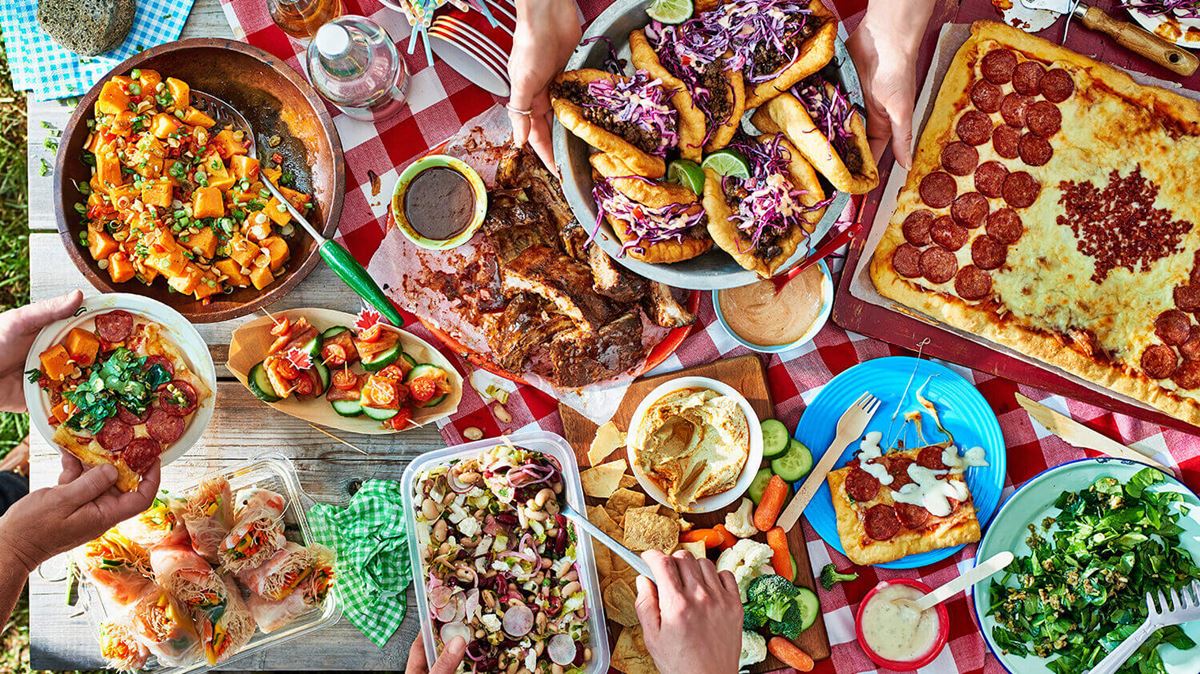 10-ways-to-host-a-better-potluck