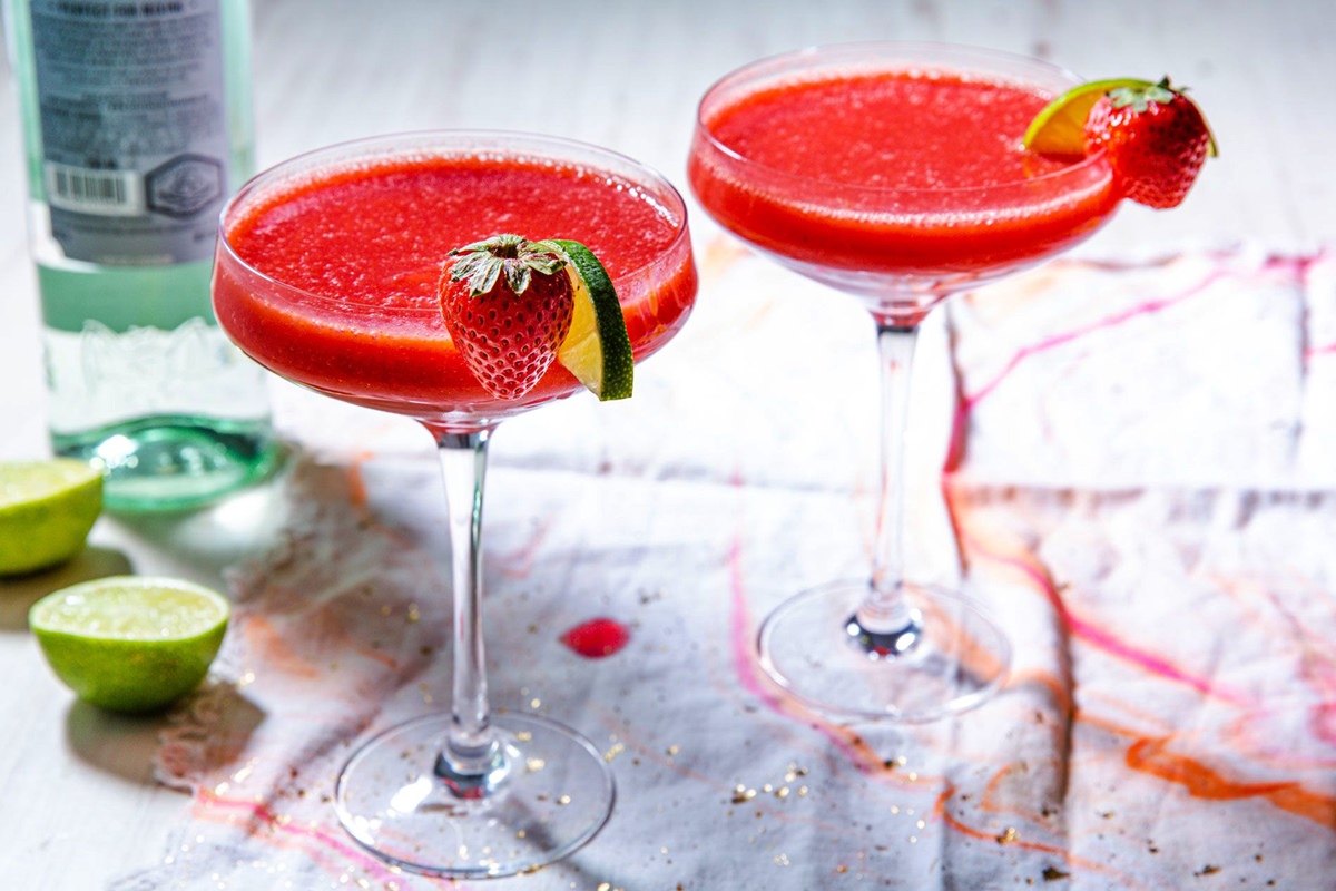11-cocktails-to-make-at-home-for-mardi-gras