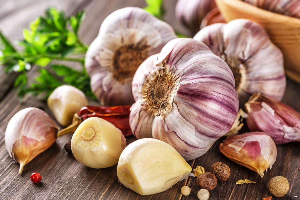 6-health-benefits-of-garlic