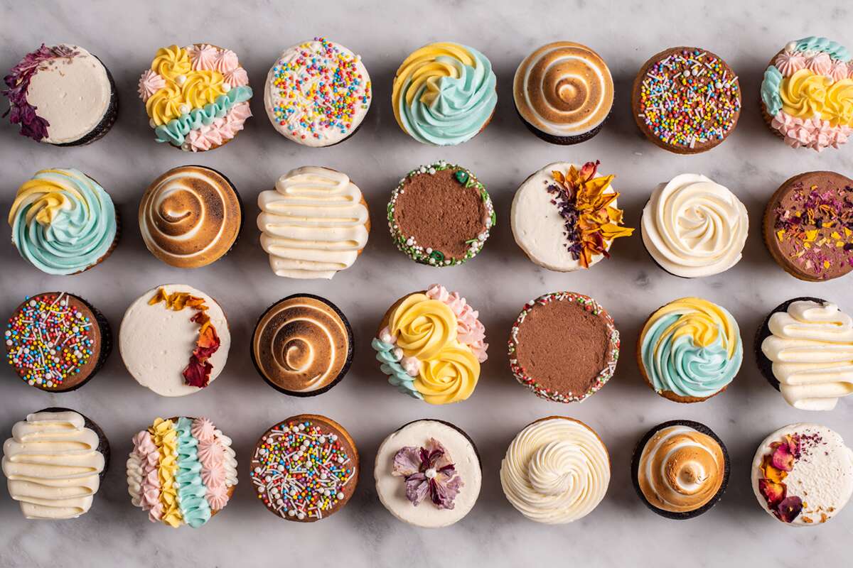 7-ways-to-customize-cupcake-frosting