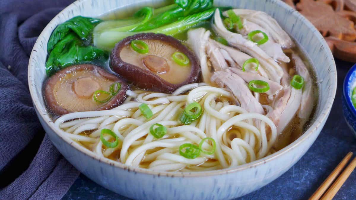 chinese-noodles-how-to-make-wonton-noodle-soup-with-chicken-and-shiitakes
