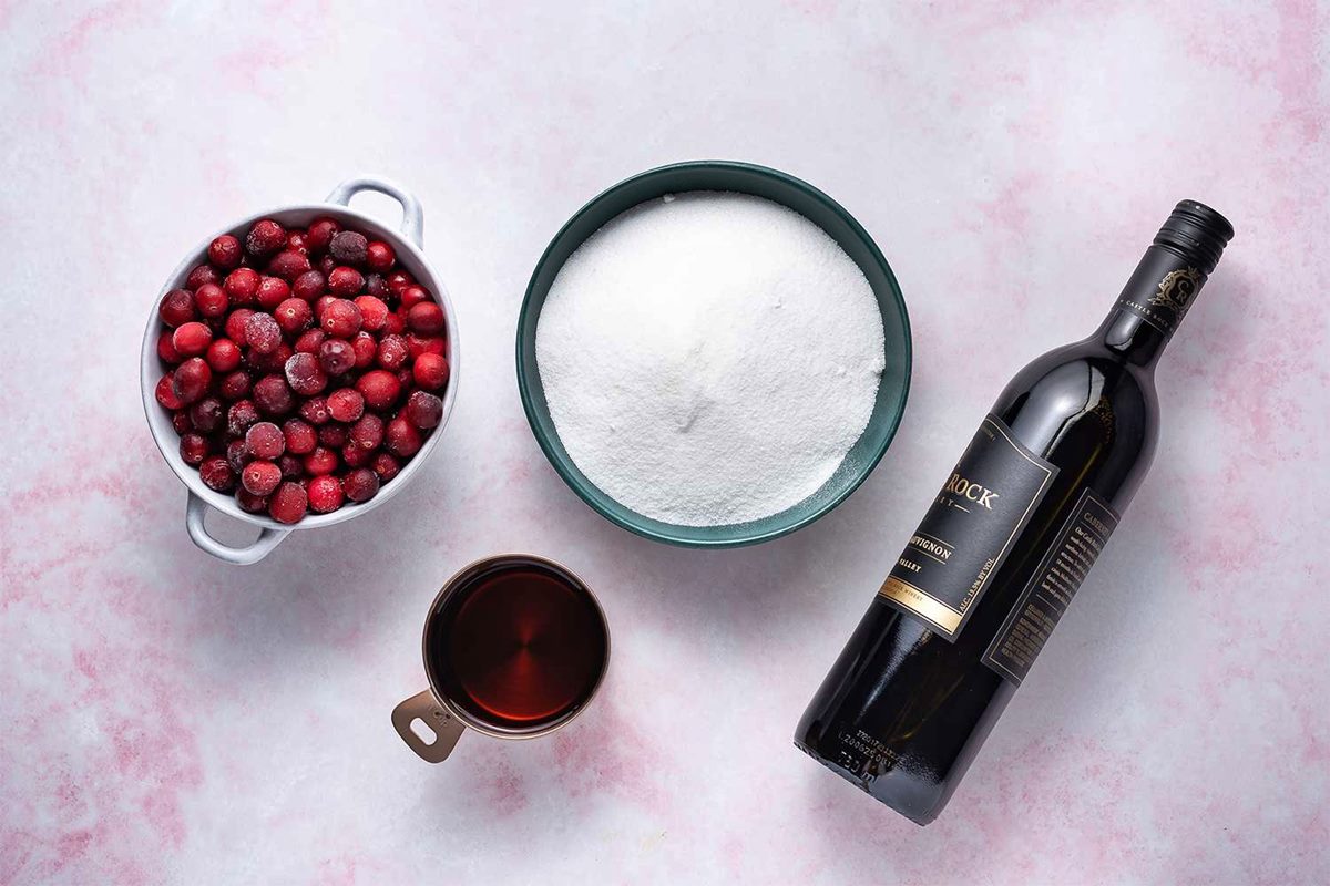 diy-vs-buy-how-to-make-cranberry-liqueur